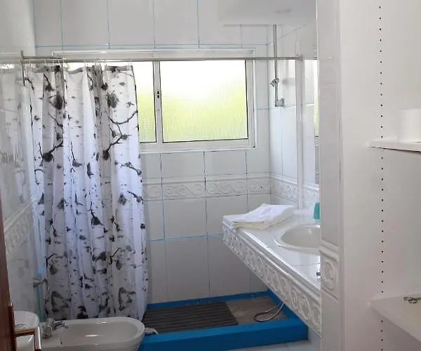 펜션 Family Holiday Villa Vacations - Ponta Delgada Azores Rentals Ponta Delgada